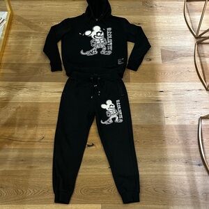 Black Reelistik NYC streetwear Sweatshirt Hoodie & Pant Set. Limited drop.